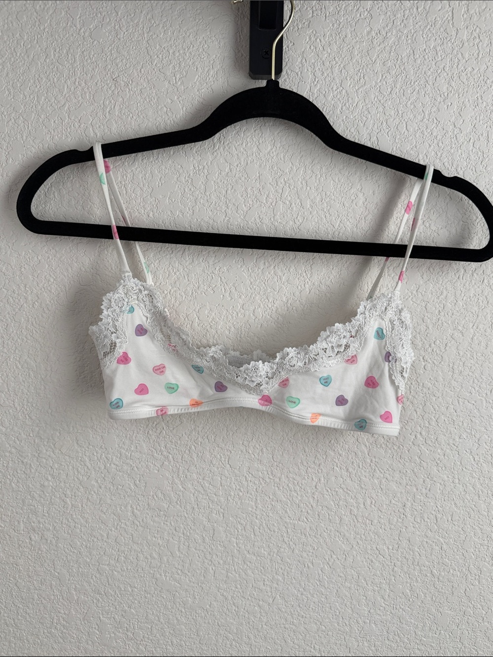 SKIMS Fits Everybody White Bralette with Heart Print and Lace Trim - Size XS